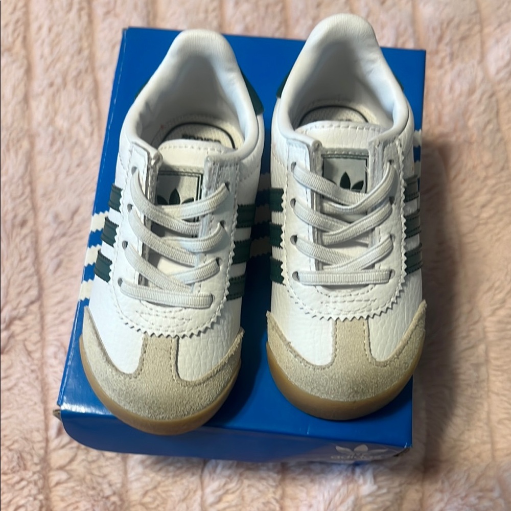 Adidas Kids White and Green Sneakers with Tan Accents